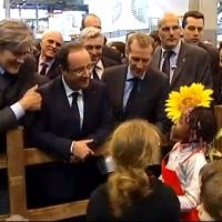 Salon de l&#039;agriculture 2013 : Hollande fait le buzz sur Sarkozy