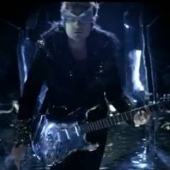 M : Océan, le clip de rockeur romantique
