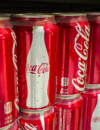 Des canettes de Coca-Cola avec votre prénom