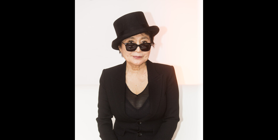 Yoko Ono suscite l&#039;émotion sur Twitter