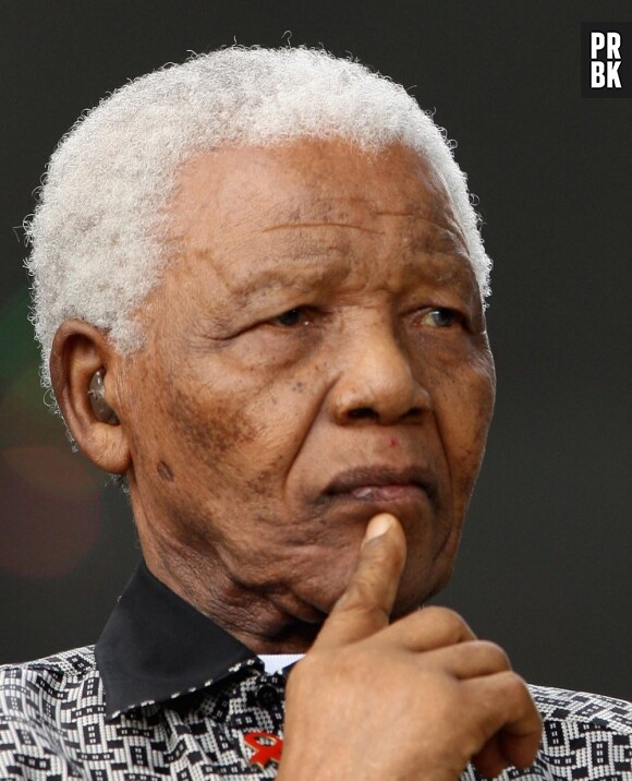Nelson Mandela a été hospitalisé dans la nuit