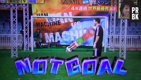 Lionel Messi, mis en échec par un goal-robot pour la tv japonaise