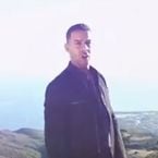 Jon Huertas (Castle) : de la comédie à la musique