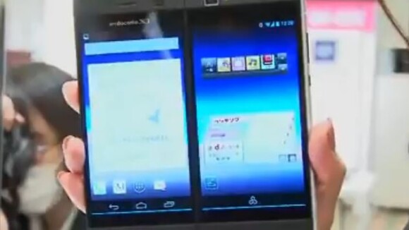 NEC : un smartphone double écran pour deux fois plus de plaisir