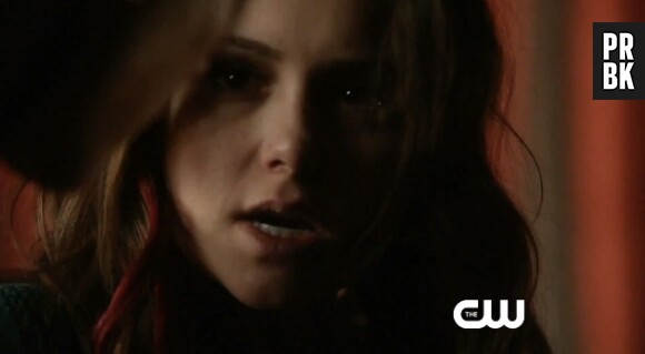Elena prête à tuer Stefan dans The Vampire Diaries
