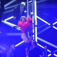 Jennifer Lopez et ses accrobaties sexy aux Billboards Music Awards 2013