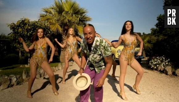 Lou Bega se met en scène dans le clip du single Give It Up