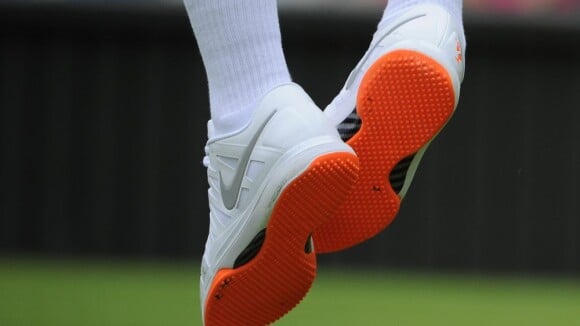 Roger Federer : Wimbledon 2013 en guerre contre ses semelles oranges