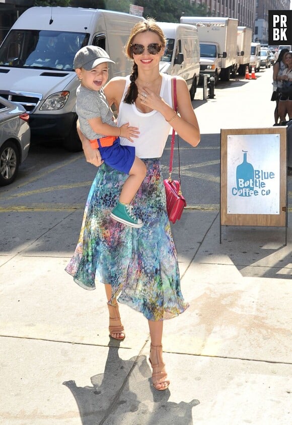 Miranda Kerr et Flynn en balade à New York le 8 juillet 2013