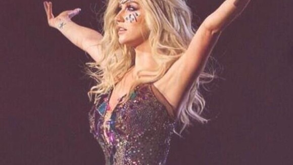 Kesha : "Je suis née avec une petite queue"