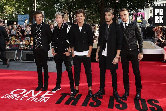 One Direction : Harry Styles, Zayn Malik, Louis Tomlinson, Liam Payne et Niall Horan sur le tapis rouge de l'avant-première de This Is Us à Londres, le 20 août 2013