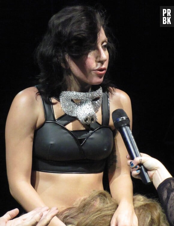 Lady Gaga : les critiques pleuvent depuis la sortie de son single 'Applause'