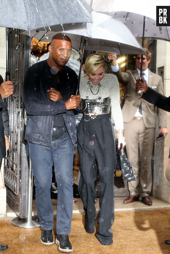 Miley Cyrus fera le show sur le plateau du Grand Journal ce soir