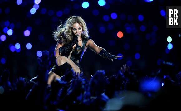 Beyoncé pendant le Super Bowl 2013