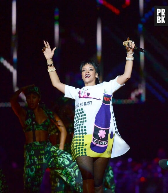 Rihanna  sur la scène de Padang le 22 septembre 2013