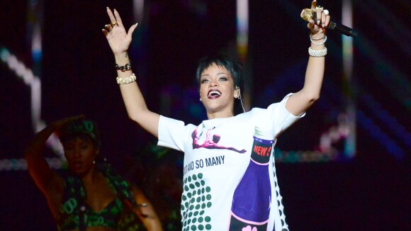 Rihanna reine des hypocrites : "Je déteste faire la fête"