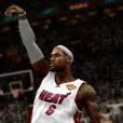 NBA 2K14 est sorti le 4 octobre 2013 sur Xbox 360, PS3 et PC