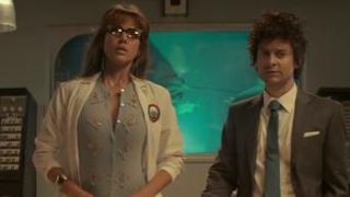 The Spoils of Babylon : Tobey Maguire et Jessica Alba dans un étrange trailer signé Will Ferrell