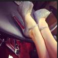Nabilla Benattia en mode shopaholic de chaussures