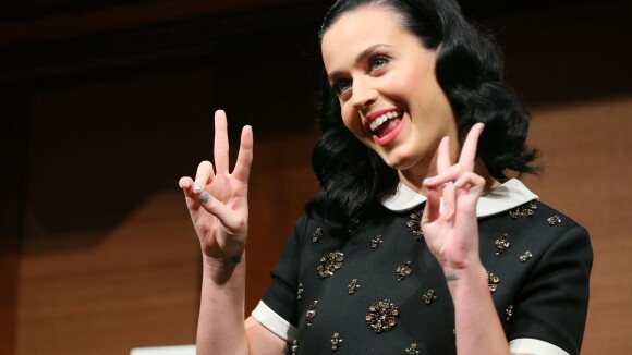 Katy Perry : "Si vous tweetez ivre, vous risquez de dire des choses bizarres"