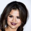 Selena Gomez en mode femme fatale, le 7 novembre 2013 à L.A