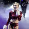 Miley Cyrus sexy au Jingle Ball, le 13 décembre 2013 à New York