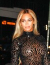 Beyoncé très sexy pour fêter la sortie de son nouvel album à New York le 21 décembre 2013