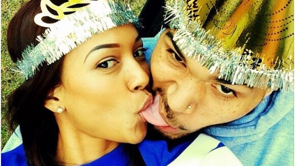 Chris Brown et Karrueche Tran : gobage de langue pour le Nouvel An