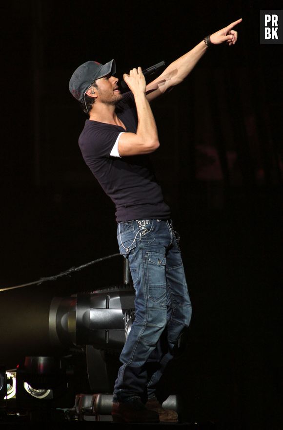 Enrique Iglesias : son plus gros défaut ? "Il se trouve sous la ceinture"