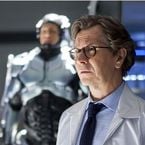 RoboCop - Gary Oldman : "RoboCop n'est plus de la science-fiction" (INTERVIEW)