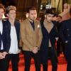 One Direction : Zayn Malik et ses potes prennent la pose sur le tapis rouge des NMA 2014
