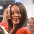 Rihanna : la chanteuse souriante à Good Morning America, le 29 janvier 2014 à New-York
