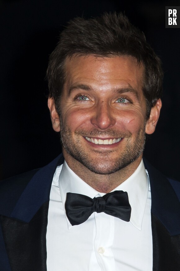 Bradley Cooper sur le tapis rouge des BAFTA Film Awards 2014 à Londres, le 16 février 2014