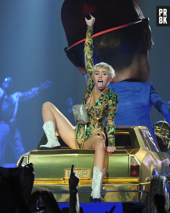Déguisez-vous en Miley Cyrus pour Mardi Gras