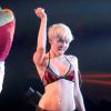 Miley Cyrus : la tenue avec le costume