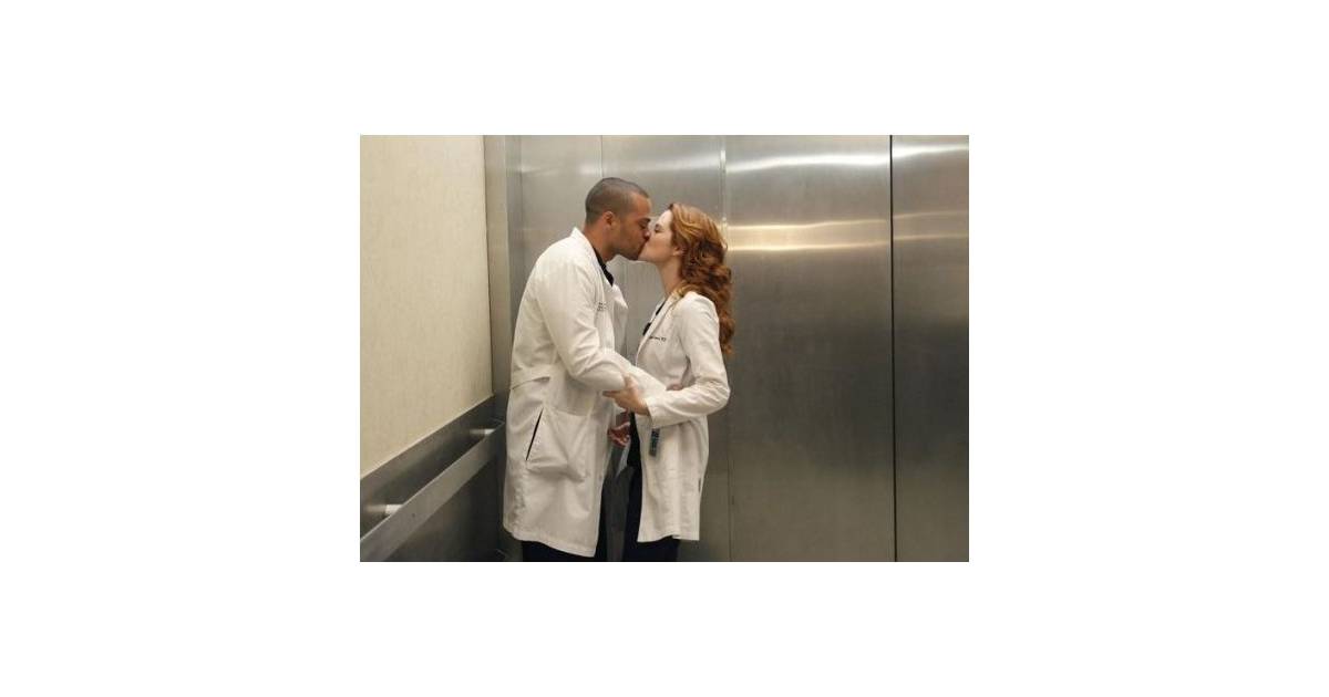 Greys Anatomy Saison 18 Episode 10 Grey's Anatomy saison 10, épisode 18 : Sarah Drew et Jesse Williams sur