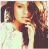 Selena Gomez en mode selfie