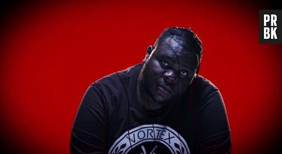 Marin Monster : Marin Monster, le clip officiel de Yanslo et Bendjik (le frère de Maitre Gims)