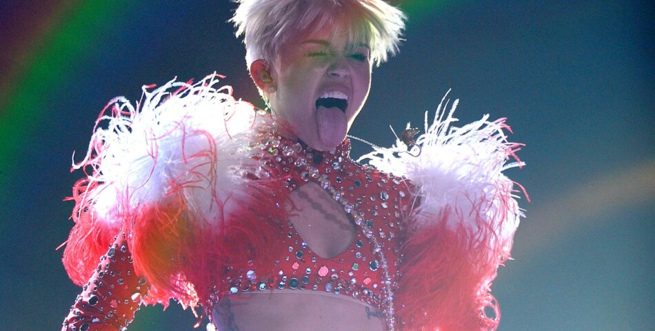  Miley Cyrus insulte la presse 
