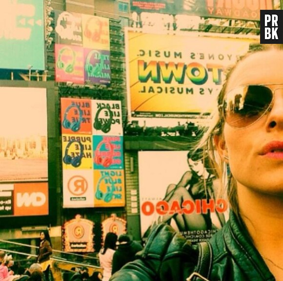Alexia Mori en mode selfies pendant ses vacances à New York
