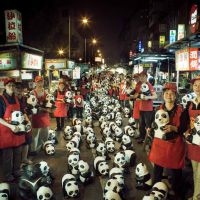 [PHOTOS] Des centaines de pandas réunis dans les plus grandes villes du monde