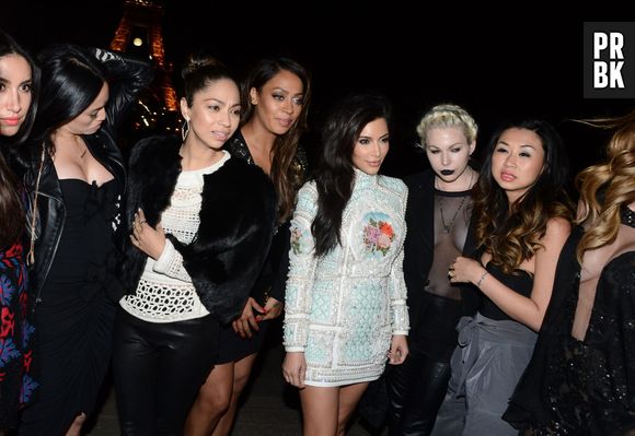 Kim Kardashian et ses copines : enterrement de vie de jeune fille à Paris le 22 mai 2014 avant son mariage avec Kanye West