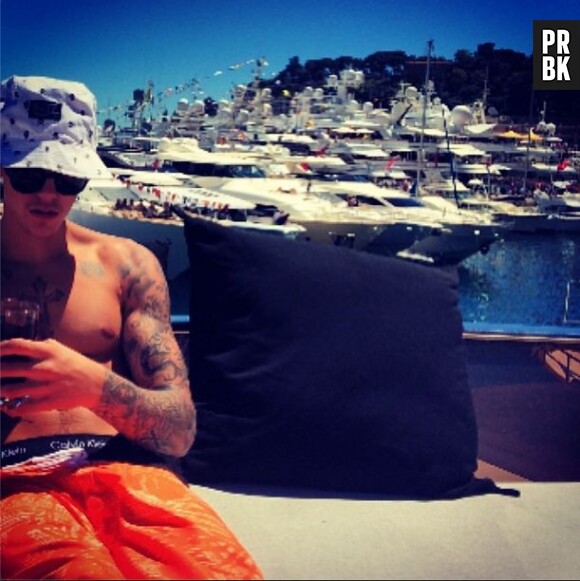 Justin Bieber nous montre ses pec sur Instgram pendant son passages au Festival de Cannes 2014