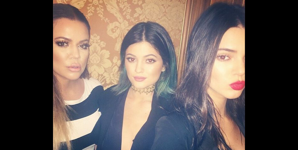 Kendall Jenner, Kylie Jenner et Khloe Kardashian : selfie entre sexy soeurs sur Instagram