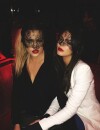 Kendall Jenner et Khloe Kardashian sexy avec leur masque en dentelles