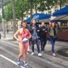 Christophe Beaugrand nu sur les Champs Elysées pour les 200 000 abonnés Facebook de Virgin Tonic, le 28 mai 2014