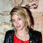 Rising Star : Pauline Lefevre en présentatrice sexy et drôle ?