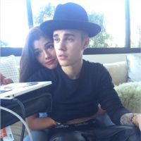 Justin Bieber : Selena Gomez trahie ? Câlin avec une autre jolie brune