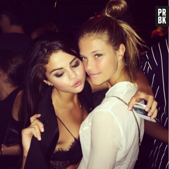 Nina Agdal et Selena Gomez proches et sexy, la photo qui buzze sur Instagram