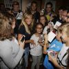Enora Malagré entourée de fans lors des Journées du Patrimoineà Virgin Radio, le 21 septembre 2014